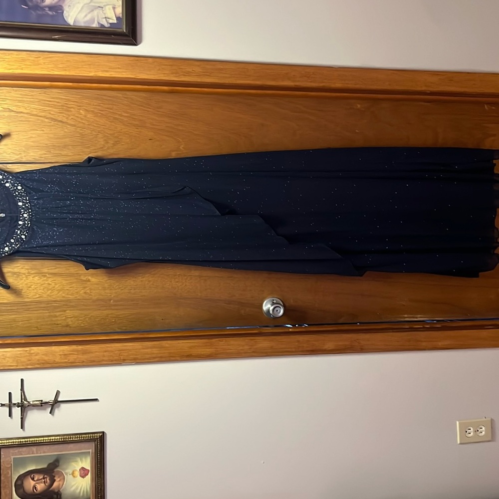 Long navy blue formal strapless dress worn once